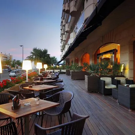 Amadeus Planet Costa Dorada 公寓 *